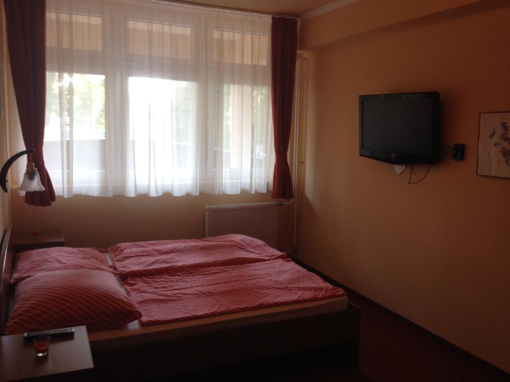 Hotel Family Балатонфельвар Номер фото