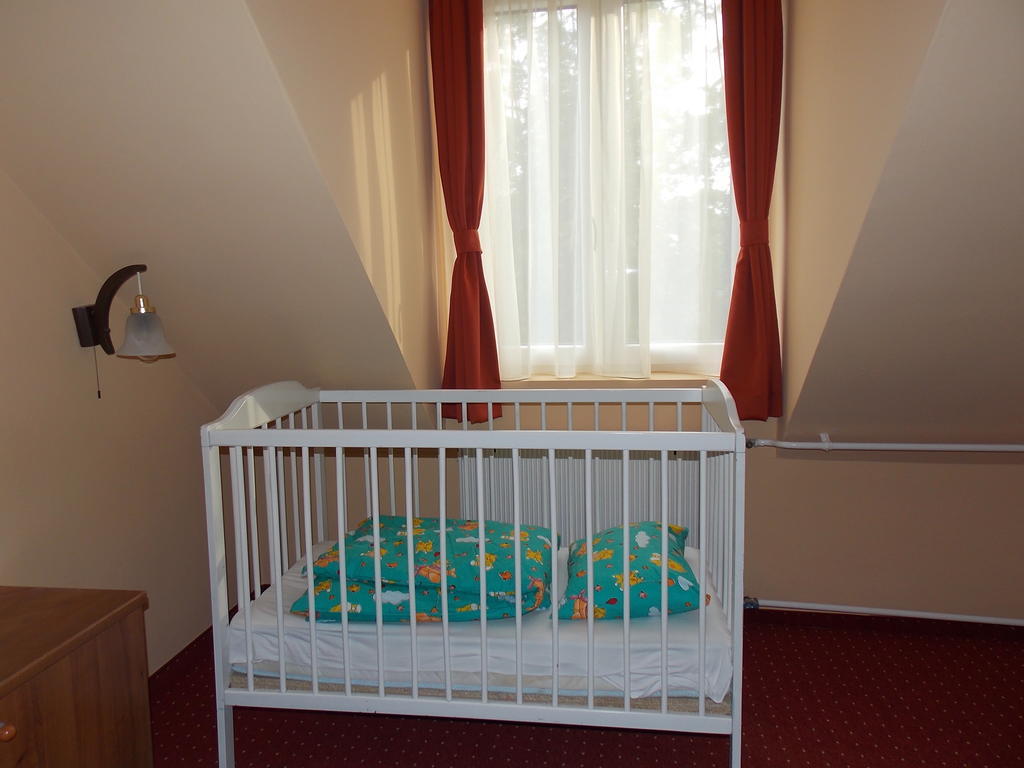 Hotel Family Балатонфельвар Екстер'єр фото