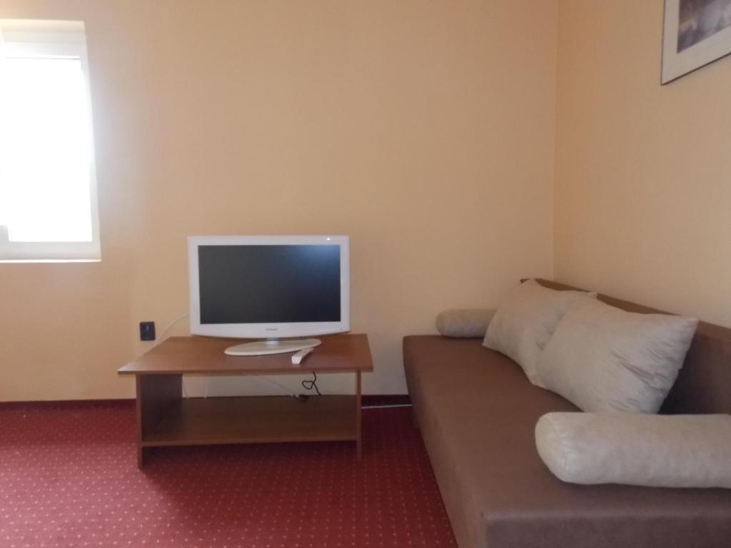 Hotel Family Балатонфельвар Номер фото